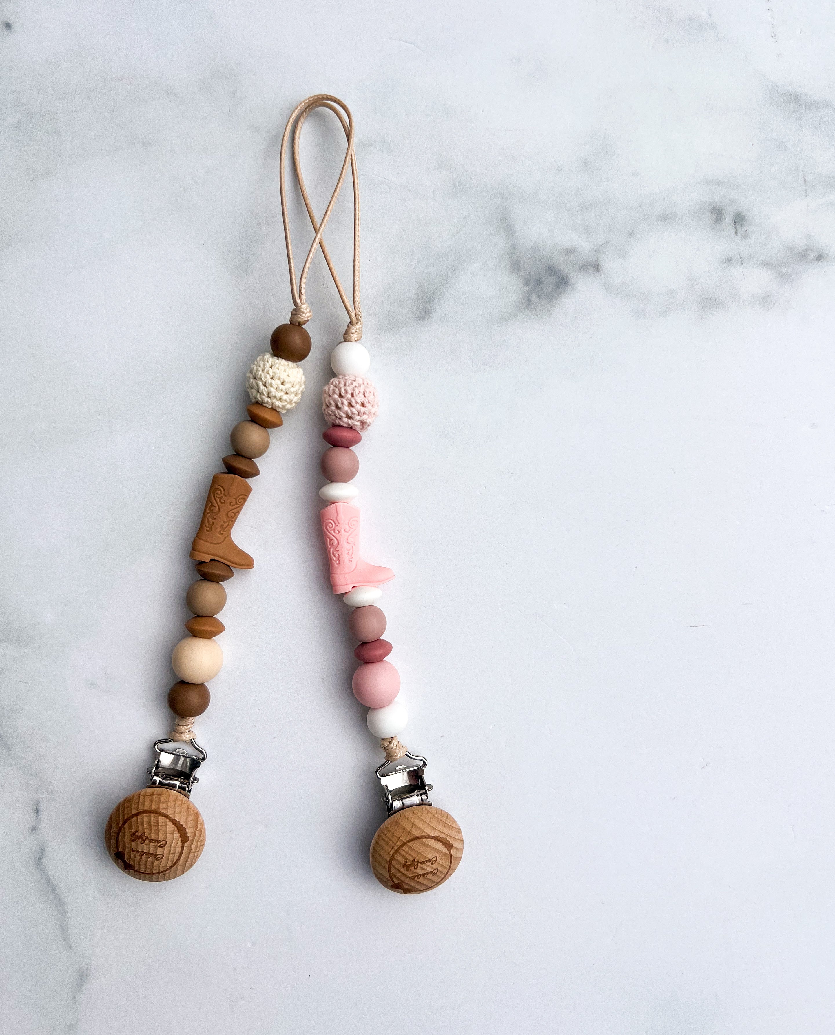 Attache-suce western vibes