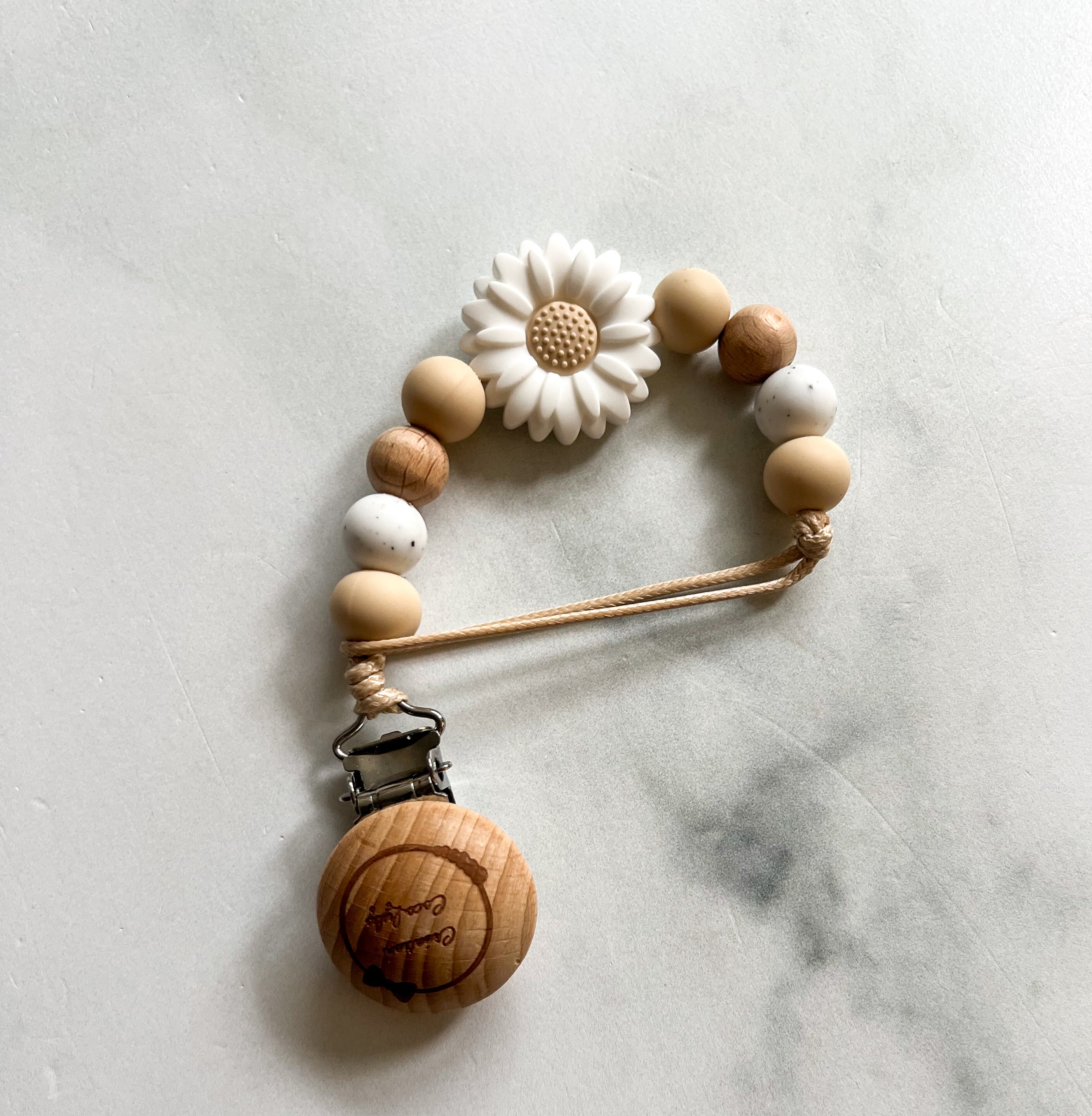 Attache suce grosse marguerite