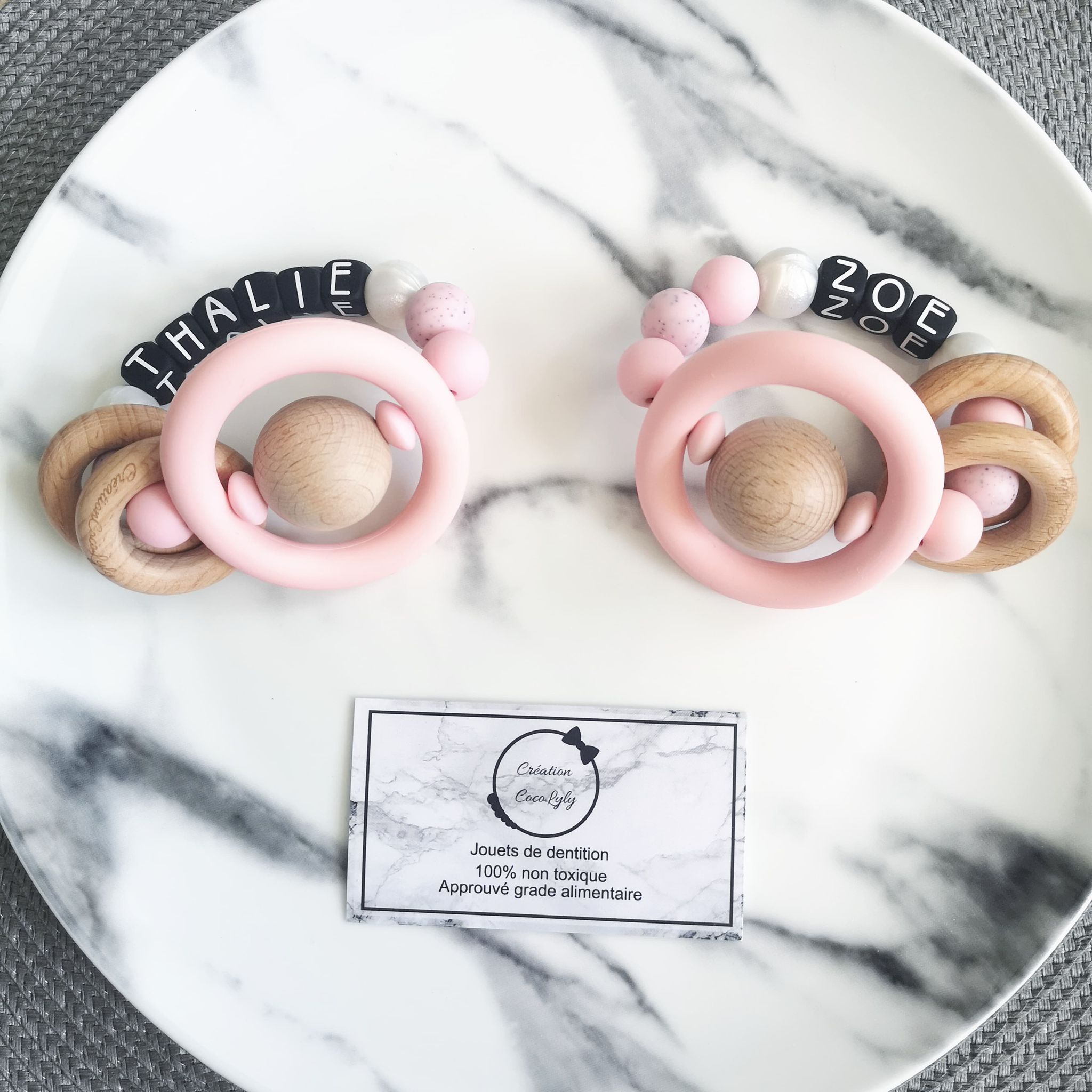 Hochet prénom avec grande anneau de silicone