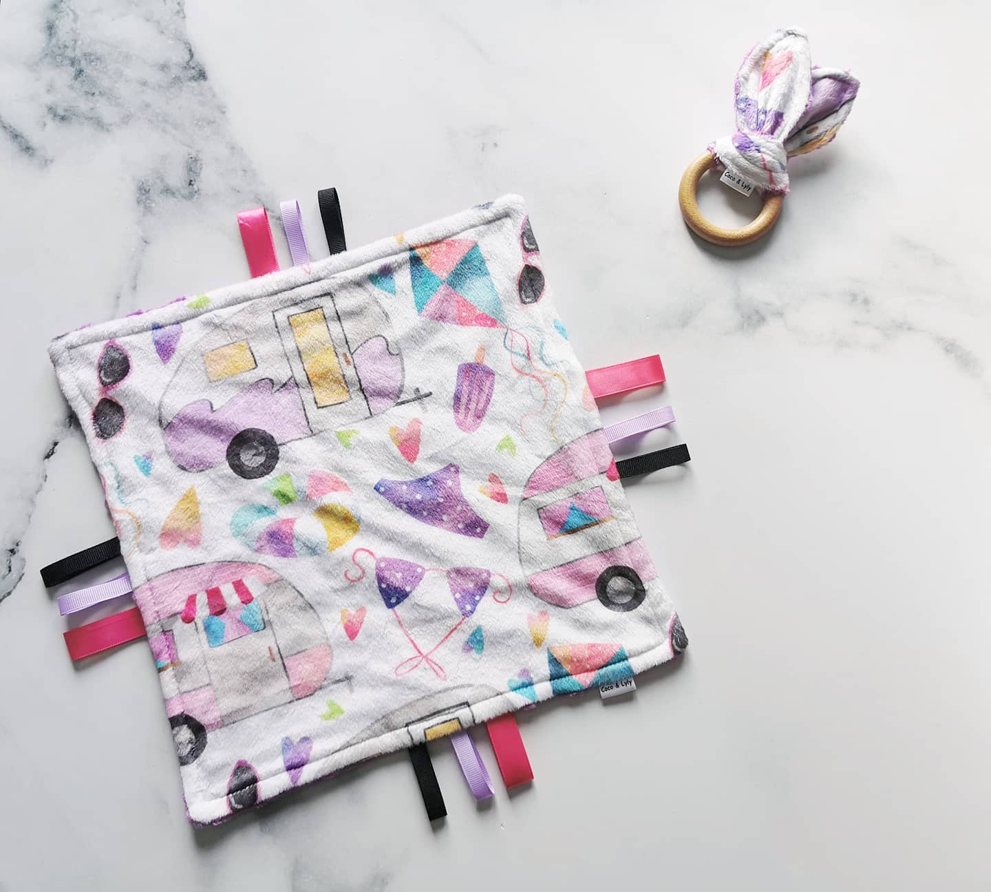 Doudou étiquettes camping de jour