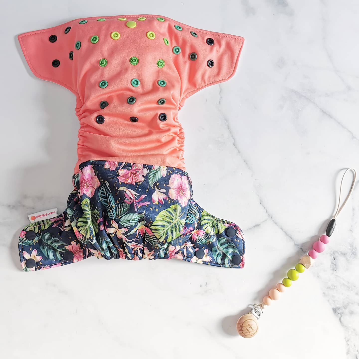 couche lavable fleurie