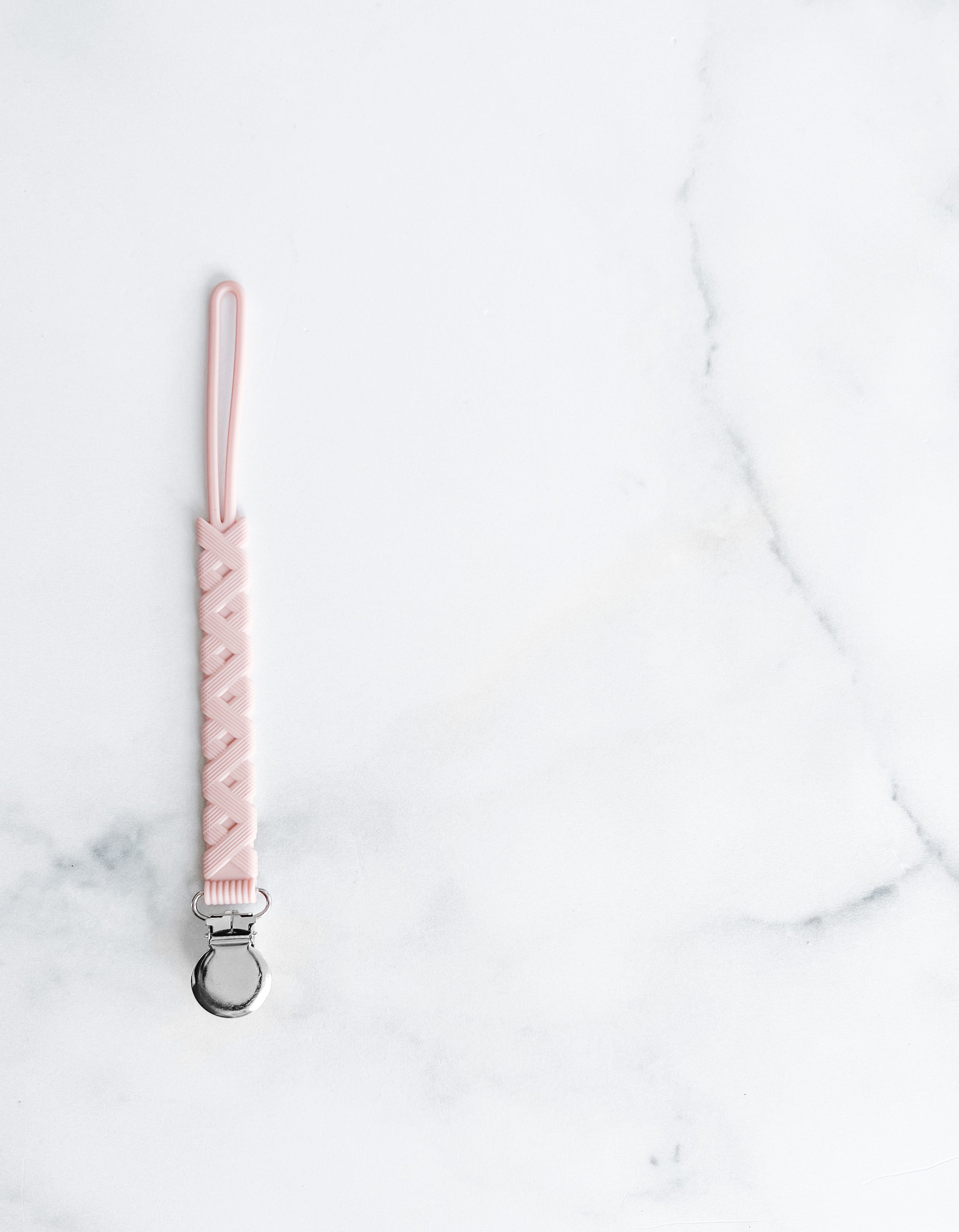 Attache suce tout en silicone style macramé vieux rose