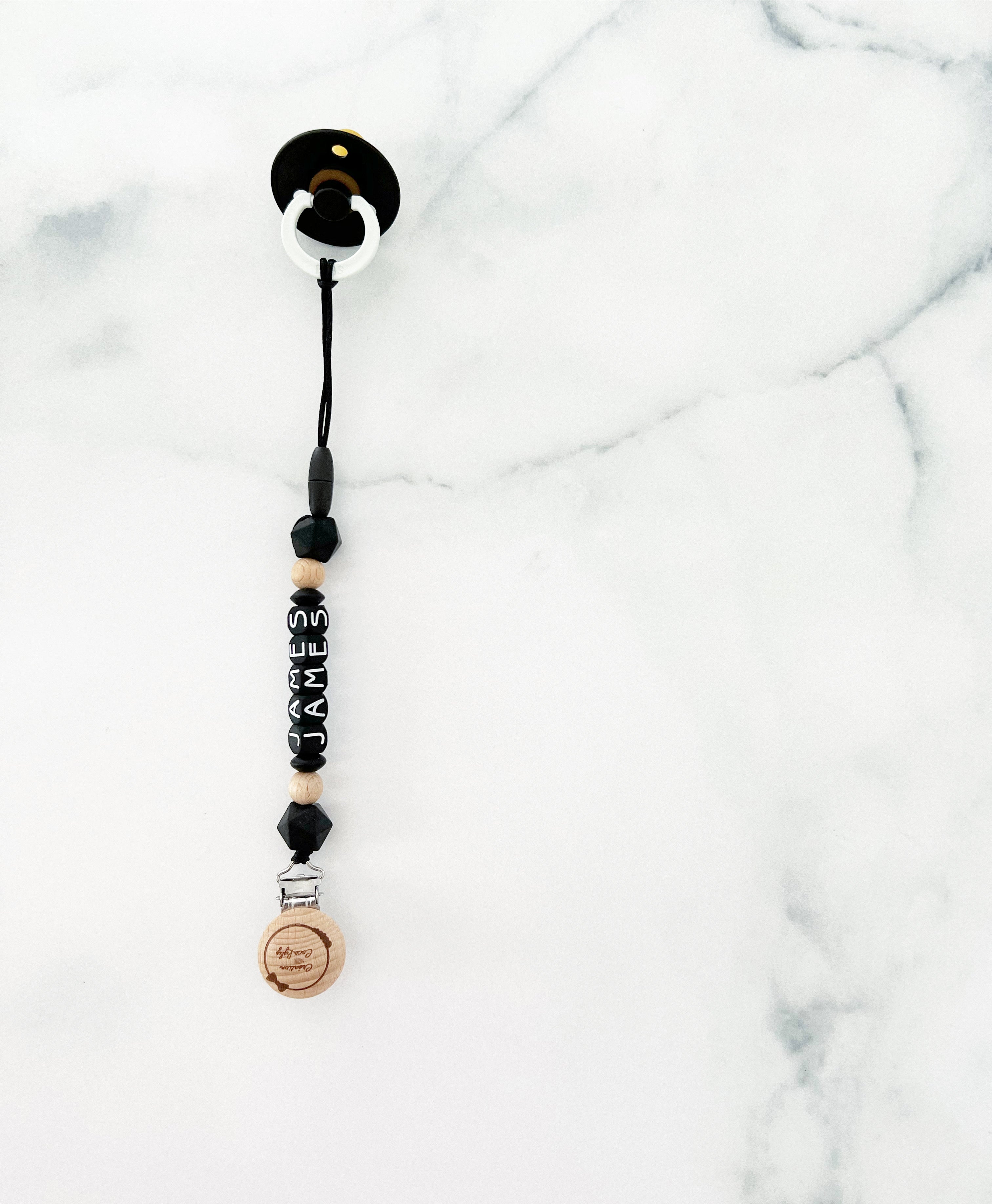 attache suce prénom personnalisé