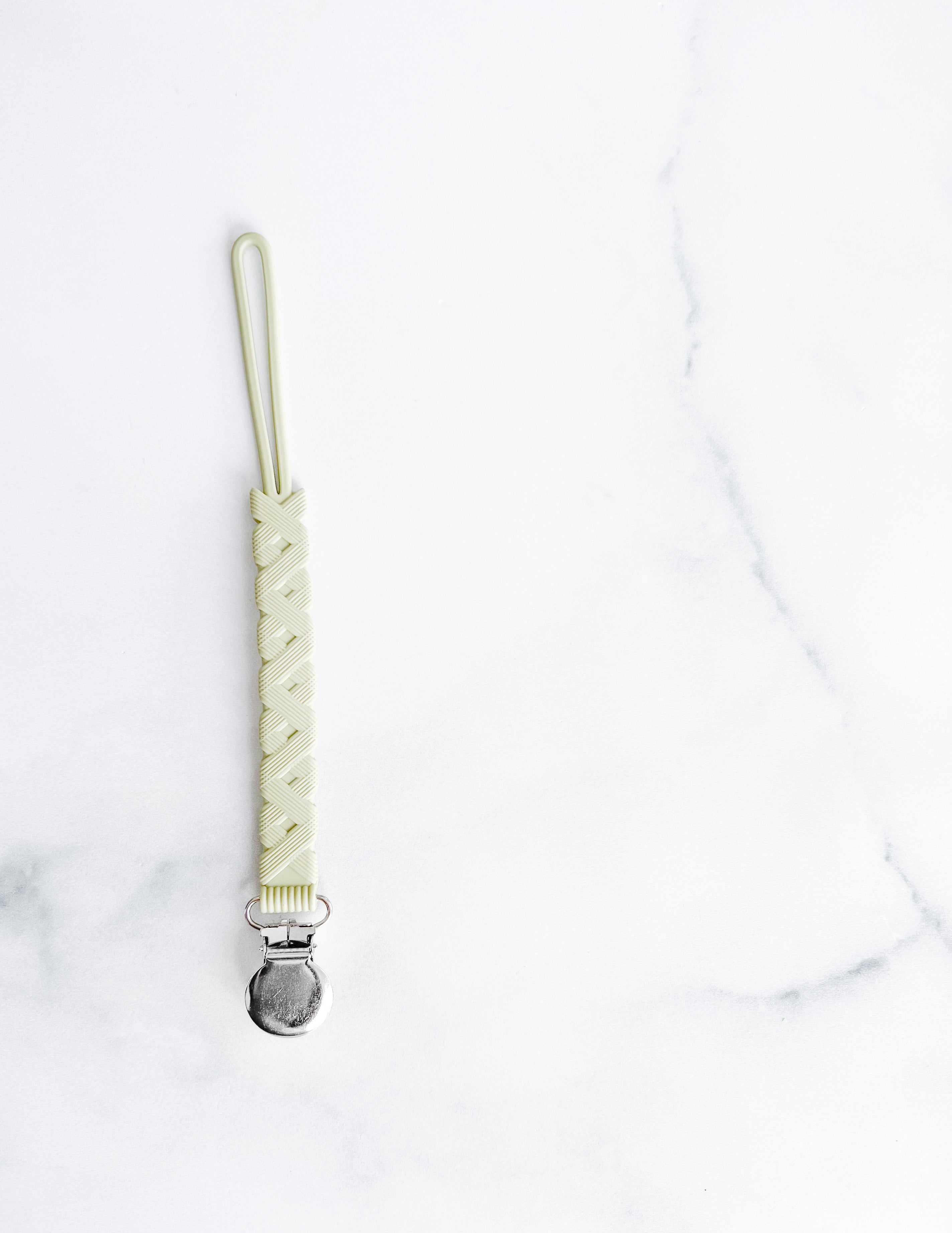 Attache suce tout en silicone style macramé vert sauge